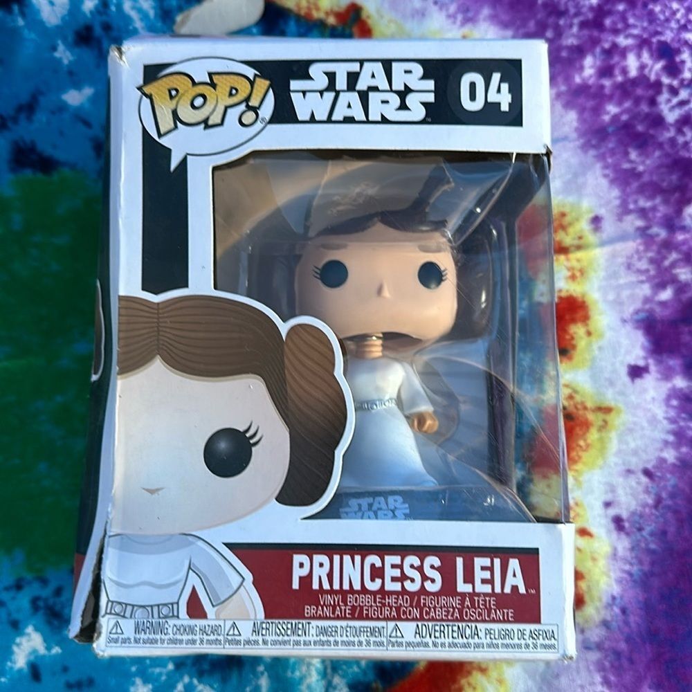 Funko Pop Star Wars Princess Leia #4 Vaulted Vinyl Figure Rare Collectible